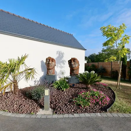 Βίλα 75m2 Avec Piscine Et Jacuzzi Prives, Sauna Et Home-cinema A 800m Des Commodites *