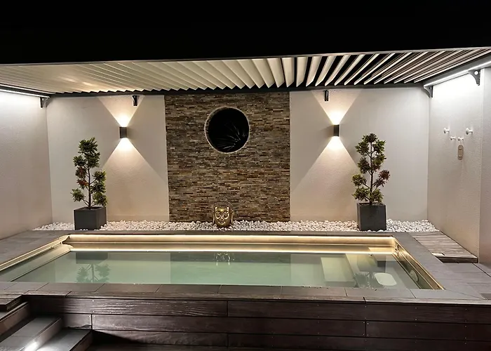 75m2 Avec Piscine Et Jacuzzi Prives, Sauna Et Home-cinema A 800m Des Commodites * La Baule-Escoublac